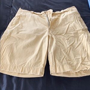 American Eagle men’s yellow shorts.  Size 34